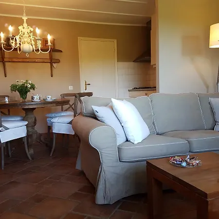 Buitenverblijf 't Herfse Apartment *